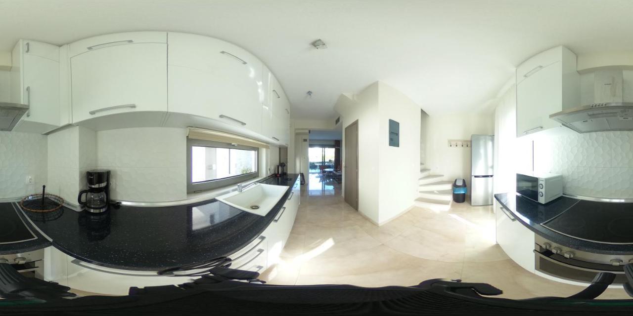 Hanioti Suite Maisonette In Front Of The Sea Exterior photo